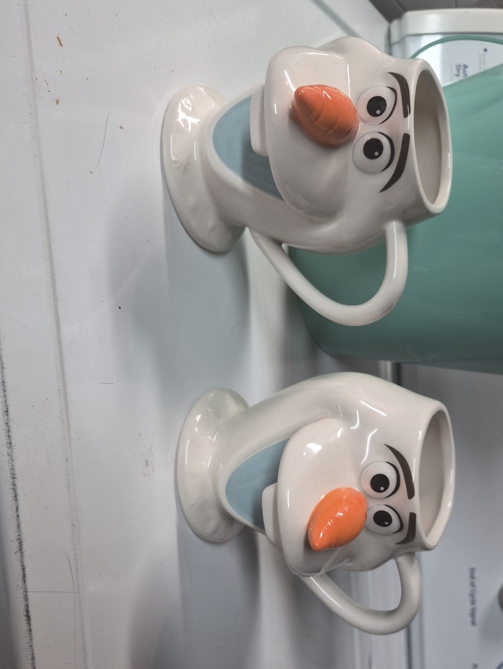 Set of 2 Disney Frozen Olaf 3D Ceramic 20oz Coffee Mugs